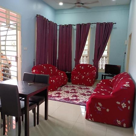 Bj Villa Homestay كُوالا تيرينغانو المظهر الخارجي الصورة