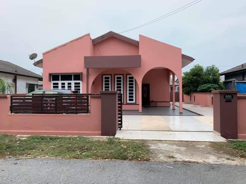 Bj Villa Homestay كُوالا تيرينغانو المظهر الخارجي الصورة