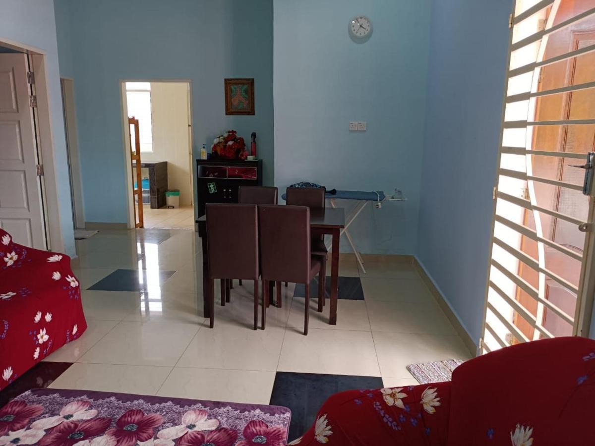 Bj Villa Homestay كُوالا تيرينغانو المظهر الخارجي الصورة