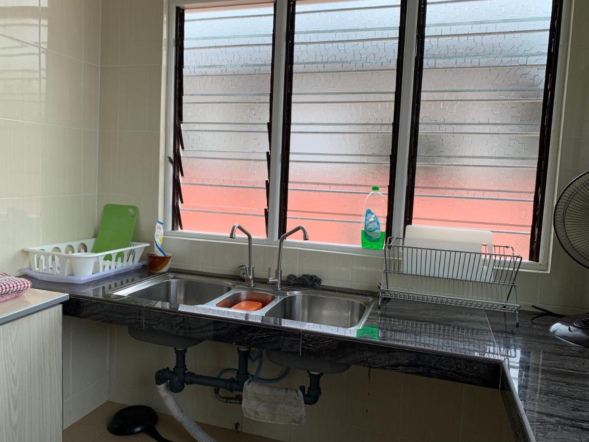 Bj Villa Homestay كُوالا تيرينغانو المظهر الخارجي الصورة